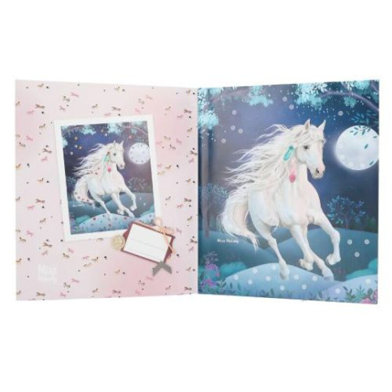 Diamond Picture- Miss Melody Diamond Picture- Miss Melody