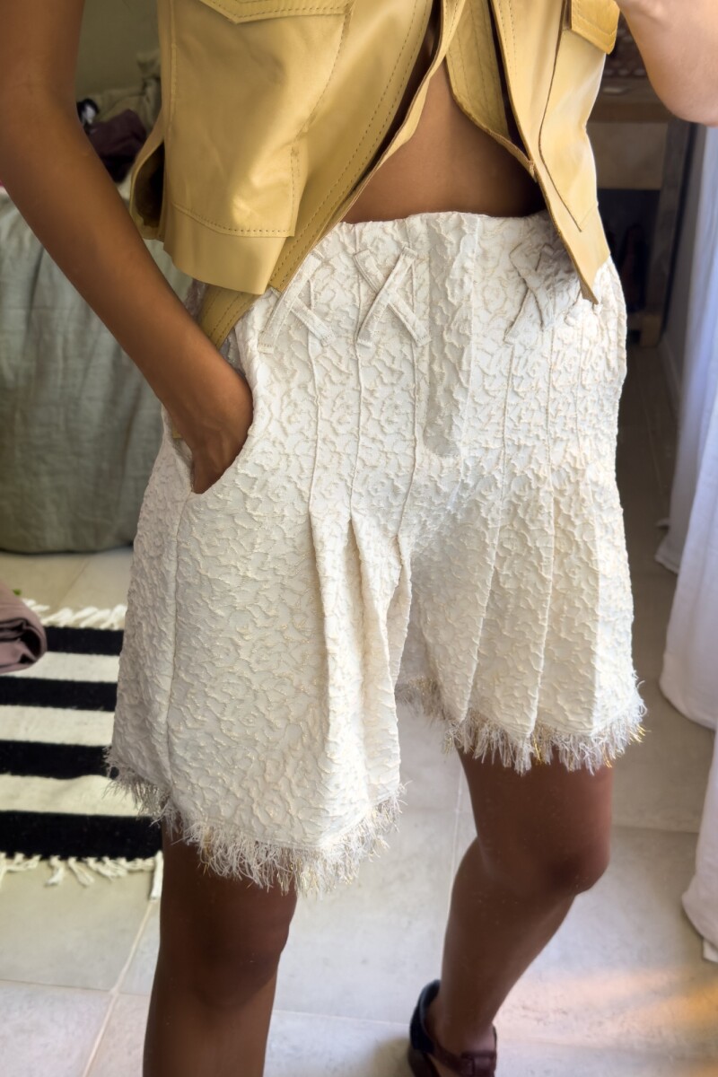 Cross Short Brocato Crudo