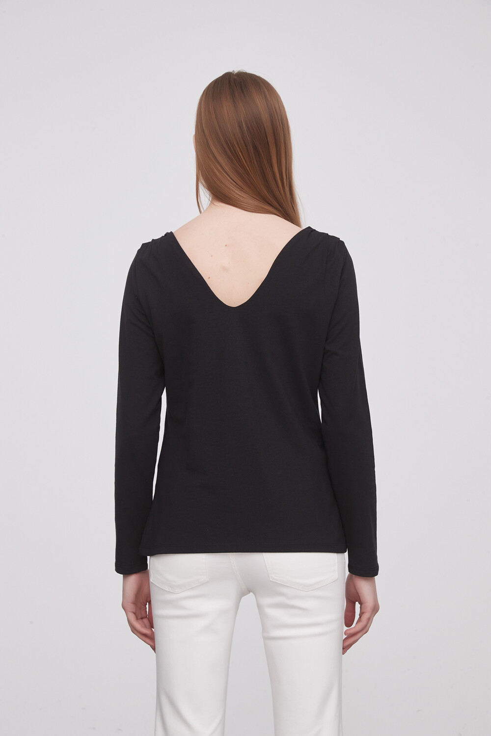 Remera Terana Negro