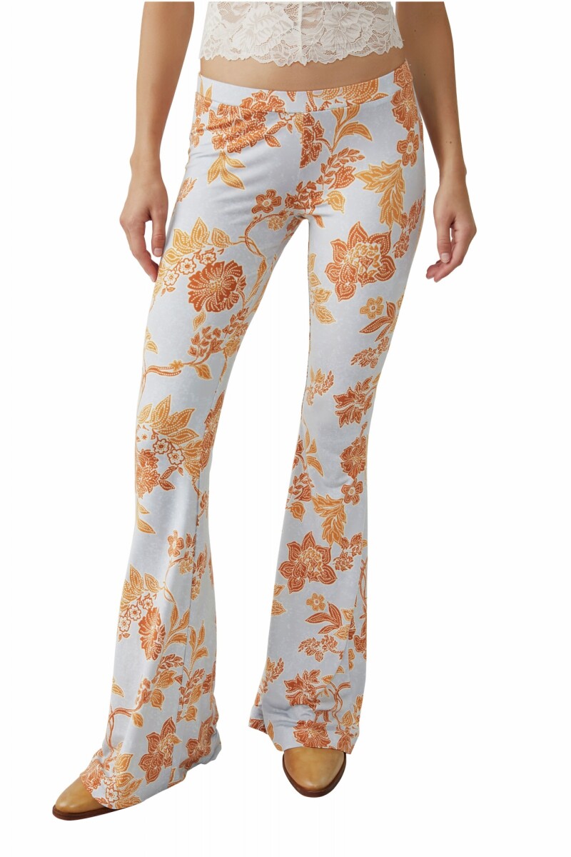 MAKE A STATEMENT FLARE Blanco