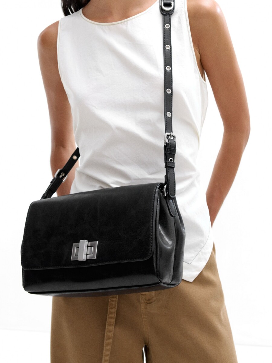 Bolso Bandolera Con Solapa negro