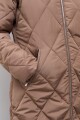 Campera capitoneada con capucha tostado
