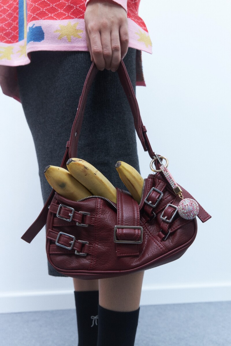 Cartera de hombro hebillas bordo