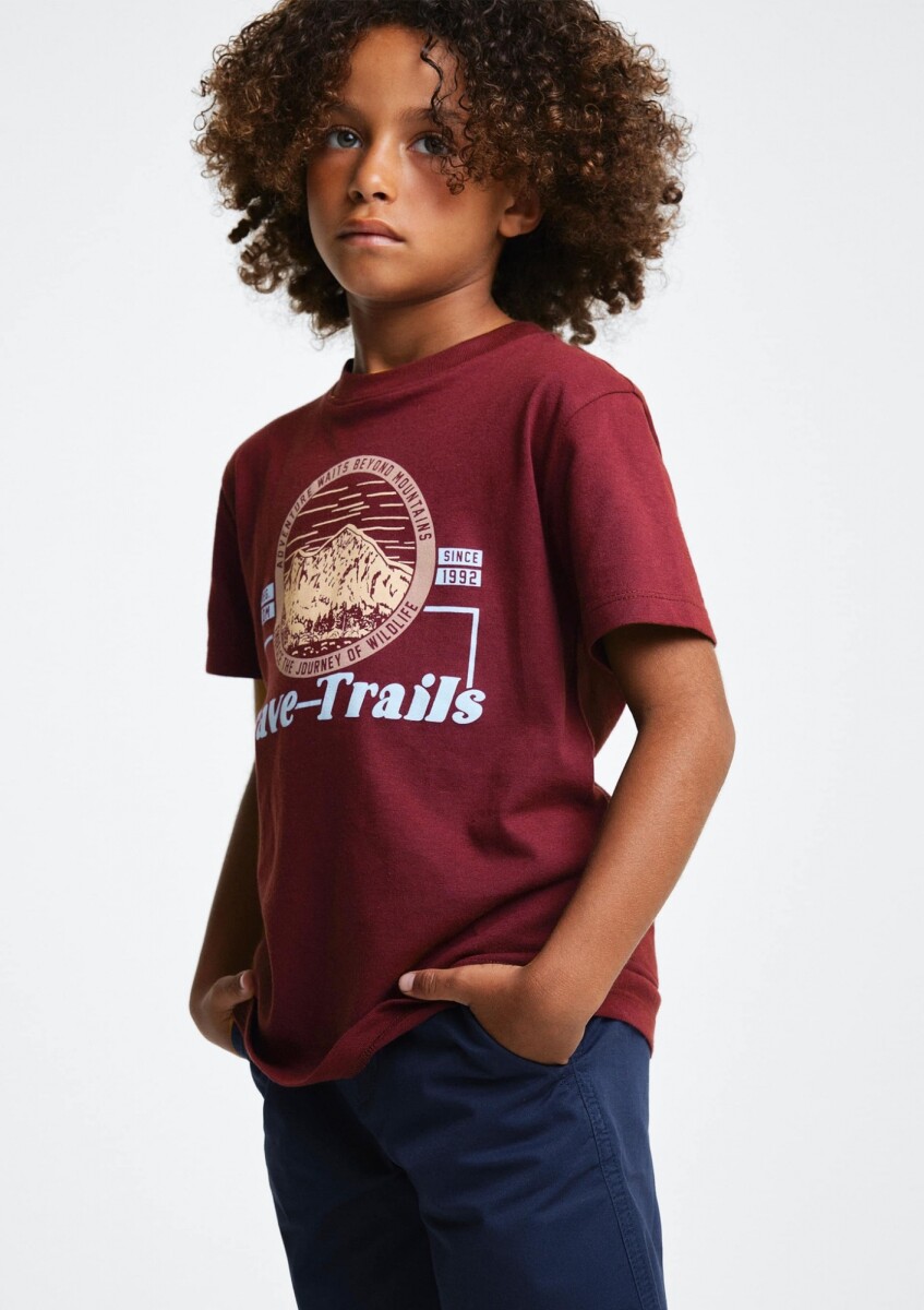 CAMISETA BÁSICA CON ESTAMPA - BORDEAUX 