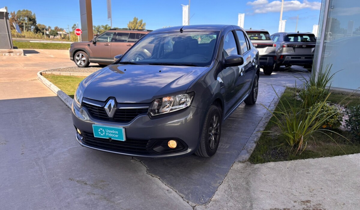 Renault Logan Expression - 2014 Renault Logan Expression - 2014