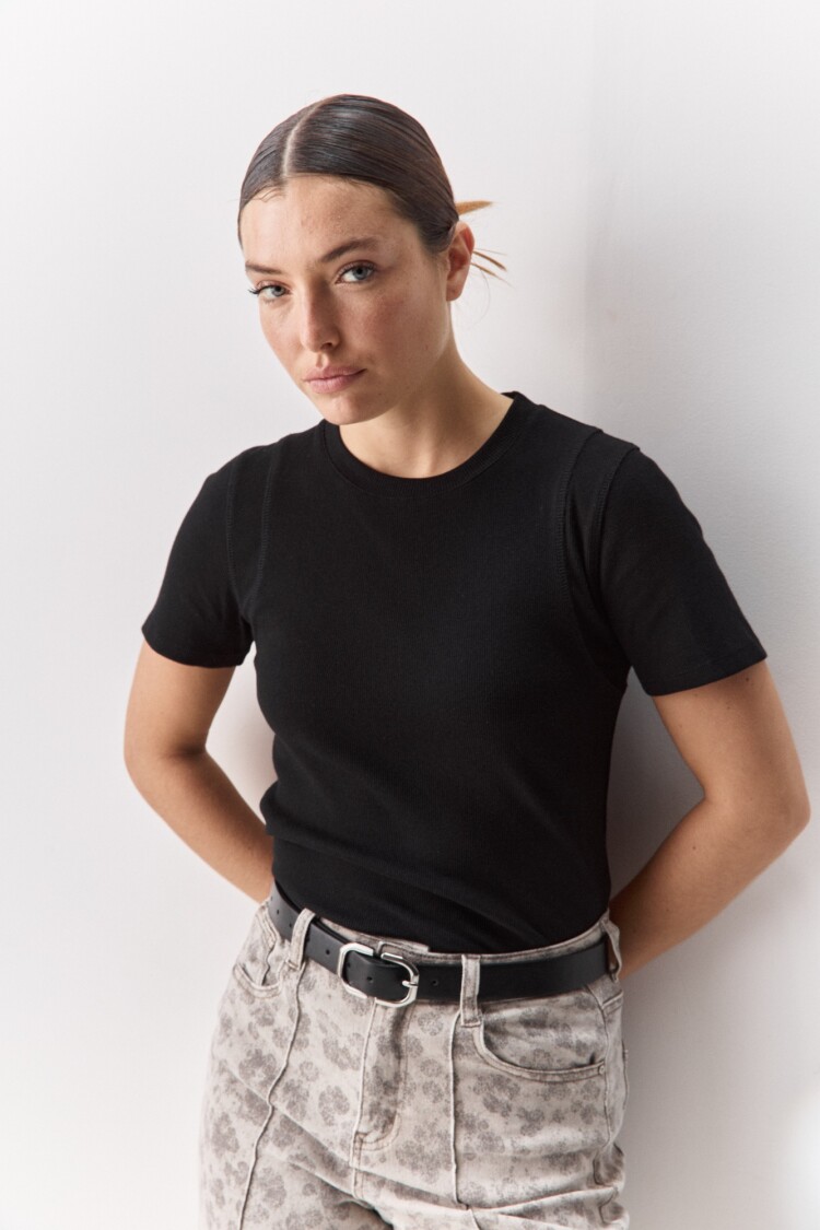 REMERA AGAVE Negro