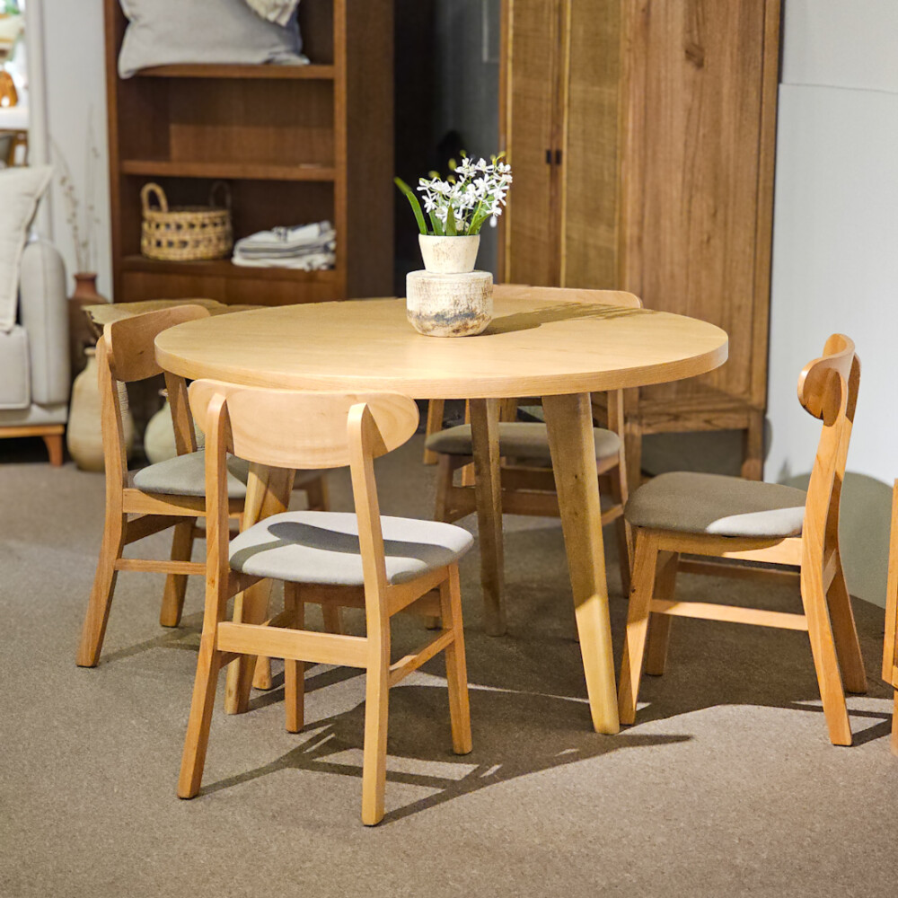 Mesa de comedor redonda Modena -120cm de diámetro, Roble (por pedido) Mesa de comedor redonda Modena -120cm de diámetro, Roble (por pedido)