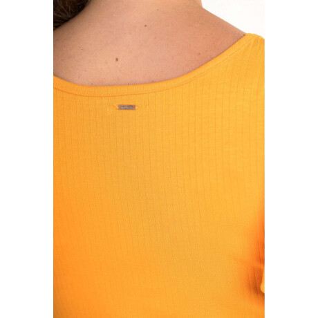 Remera Naranja