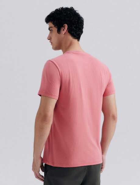 CAMISETA BÁSICA UNISSEX REGULAR WORLD ROSA
