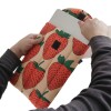Estuche puffy para laptop 16" Strawberry