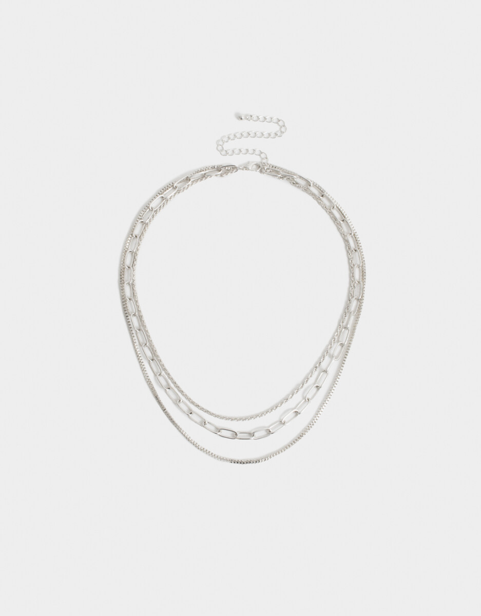 Collar Corto Multicadena Plateado 