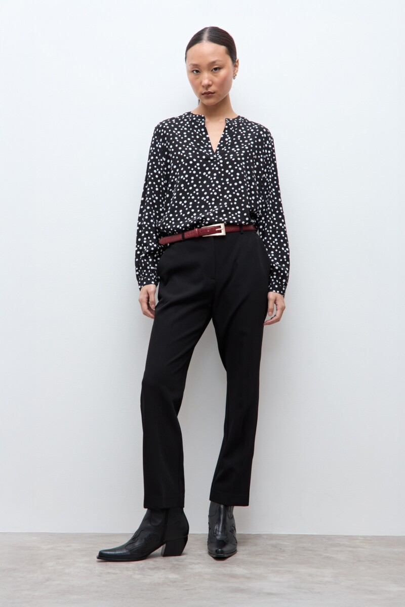 Blusa estampa lunares negro