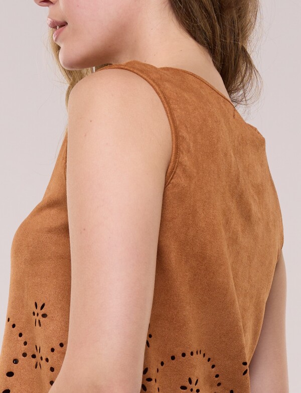 Blusa Suede Calado Floral TOSTADO