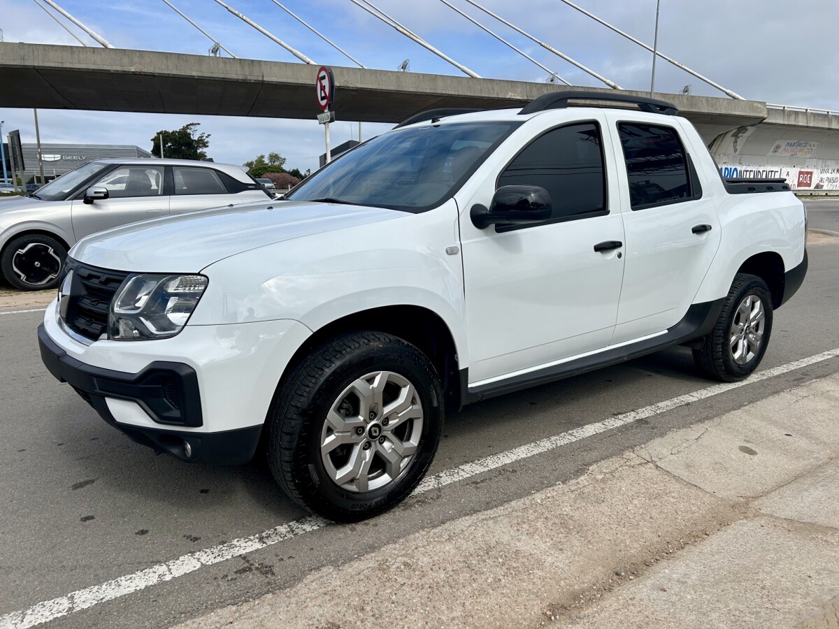 Renault Oroch 2024 EXCELENTE ESTADO! | Permuta / Financia Renault Oroch 2024 EXCELENTE ESTADO! | Permuta / Financia