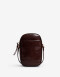 Complemento Marroquinería Porta Celular Con Bolsillo Delantero - Marron Chocolate