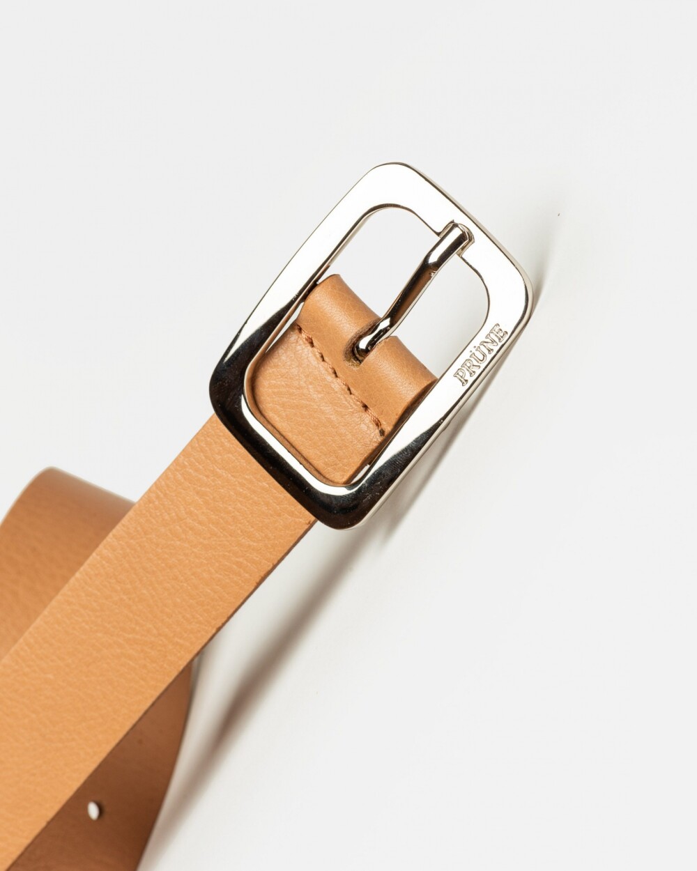 Cinturon Santorini en cuero liso satinado Vaqueta