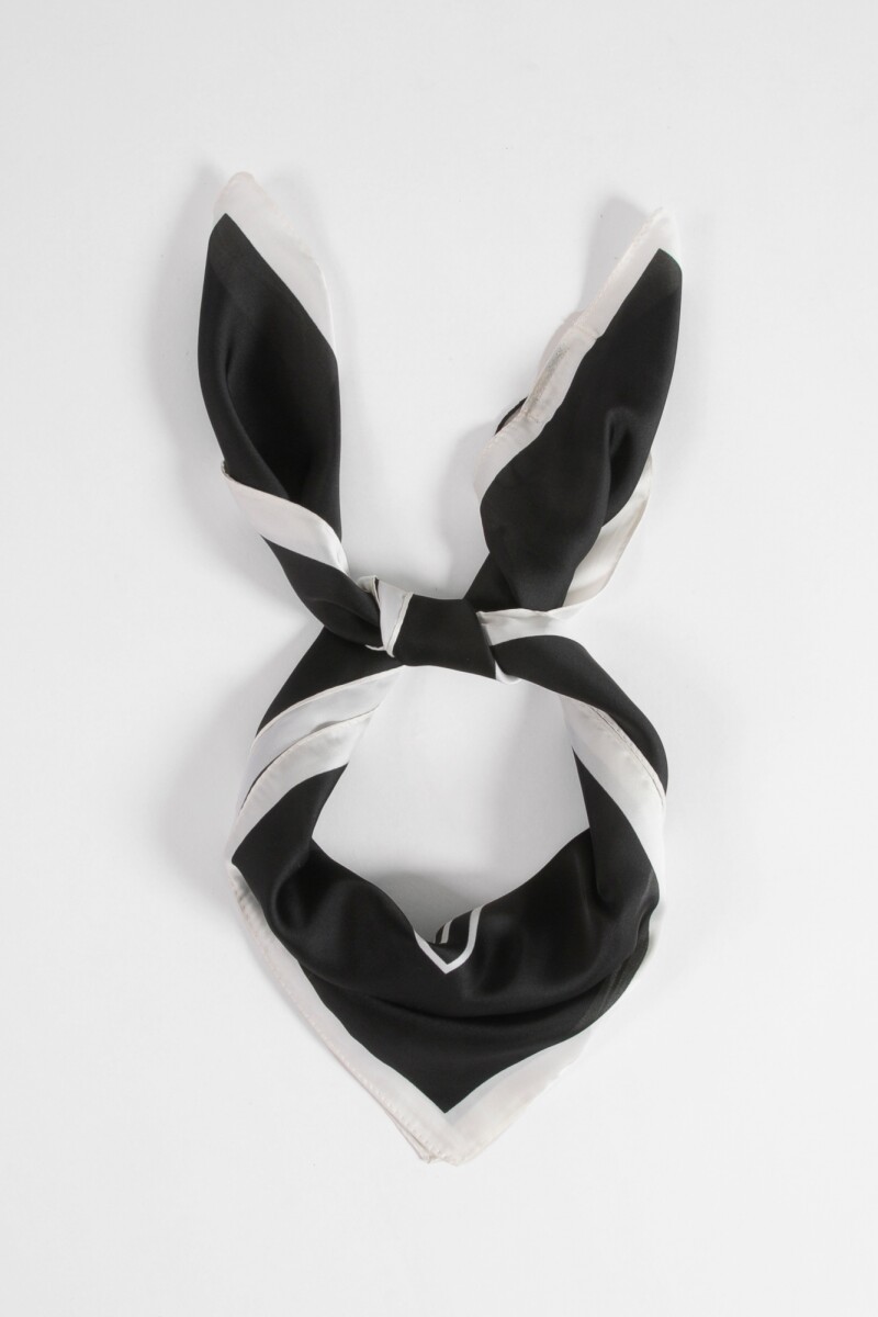 Pañuelo geométrico negro