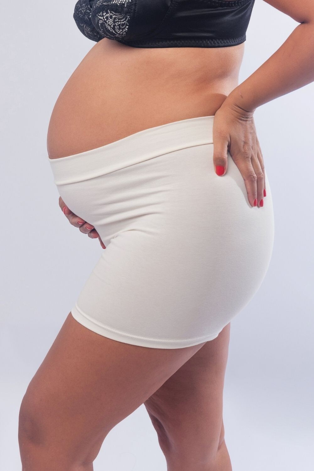 Short Maternal Paola Chocolate