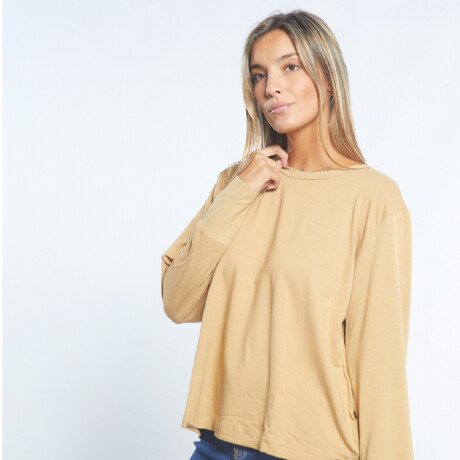 Remera Manga Larga Beige