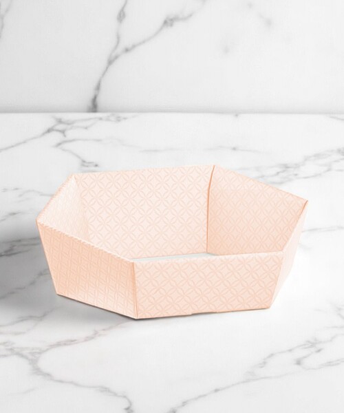 Cesto hexagonal 38x30x10 cm. - MATELASSE ROSA Cesto hexagonal 38x30x10 cm. - MATELASSE ROSA