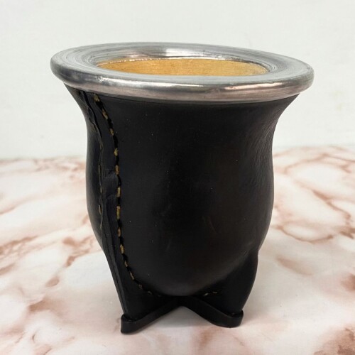 Mate camionero artesanal forrado en cuero N/a