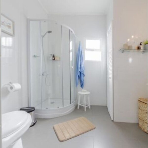 MAMPARA DE BAÑO 80 X 80 X 2 MT - CURVA MAMPARA DE BAÑO 80 X 80 X 2 MT - CURVA