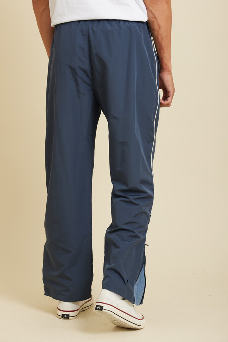 PANTALON NYLON LUCIO RUSTY Azul