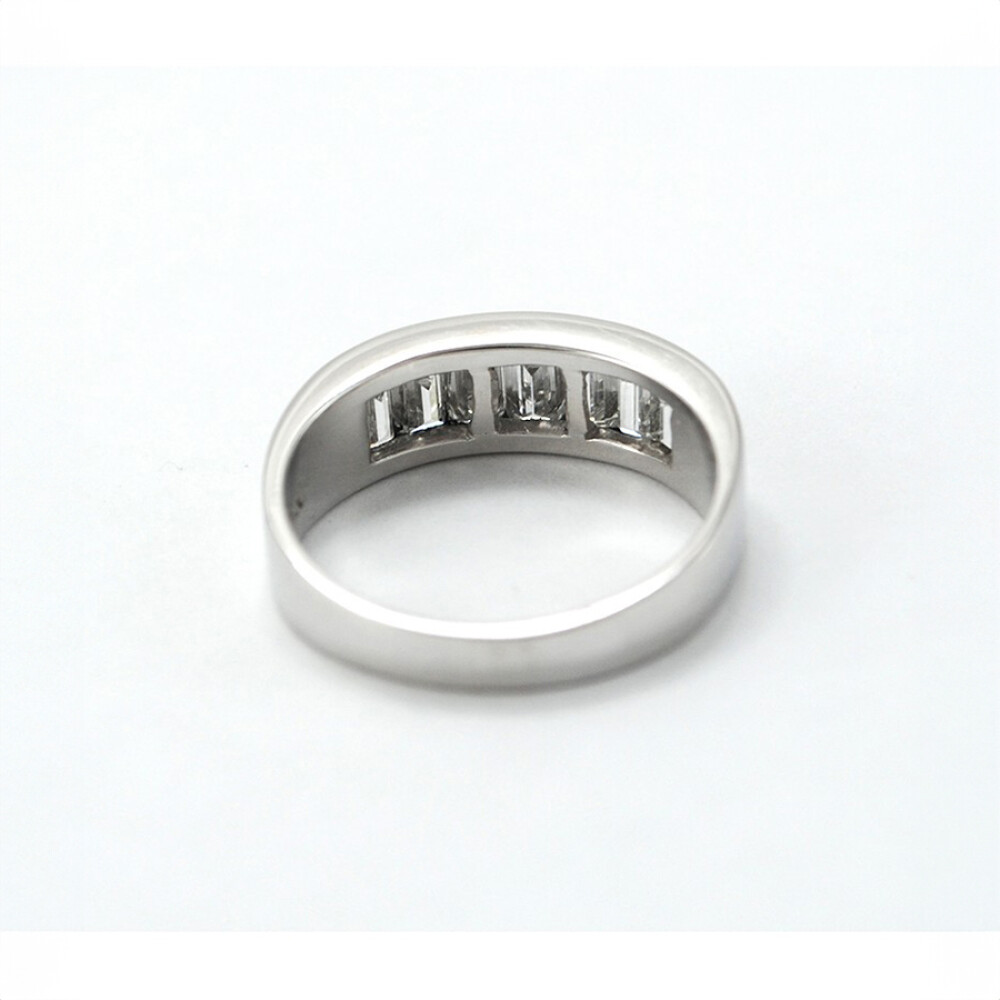 Anillo Oro 18K Blanco Y 7 Brillantes Baguettes Anillo Oro 18K Blanco Y 7 Brillantes Baguettes