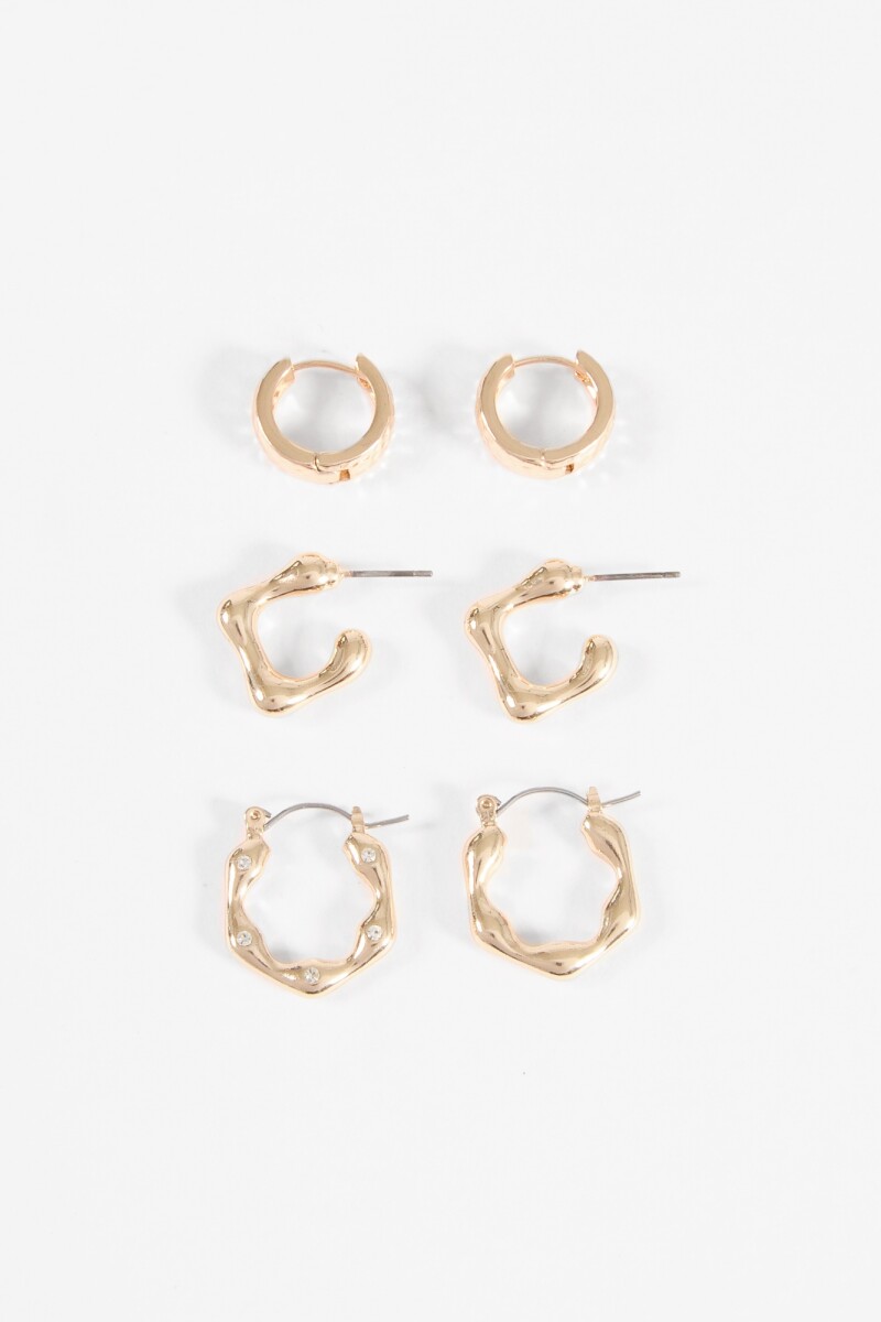 Set de aros con texturas y formas dorado