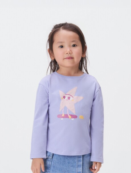 CAMISETA INFANTIL CON ESTAMPA VIOLETA