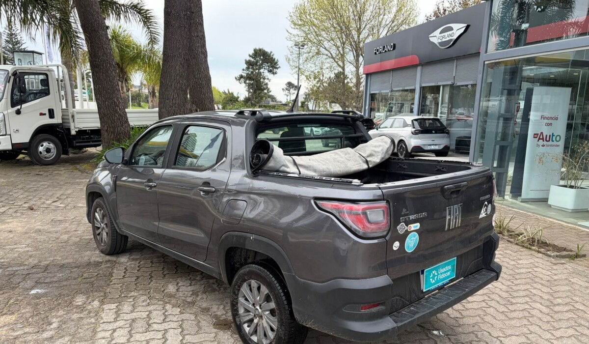 Fiat Strada Freedom DC 1.4 - 2021 Fiat Strada Freedom DC 1.4 - 2021