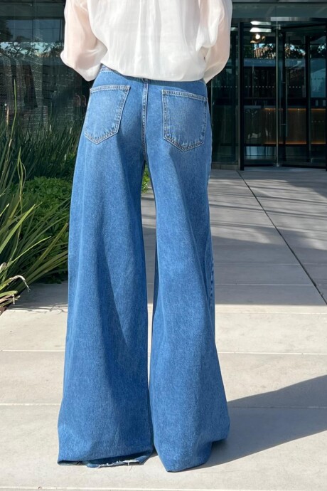 Jean Adele Azul