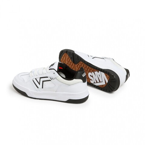 VANS UPLAND White & Black