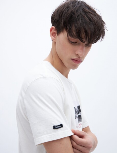 Remera Weston Off white