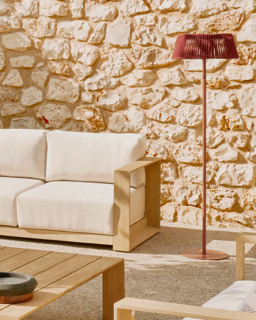 Sofá Ambra de 3 plazas de madera maciza de acacia con acabado claro 249 cm FSC 100% Sofá Ambra de 3 plazas de madera maciza de acacia con acabado claro 249 cm FSC 100%