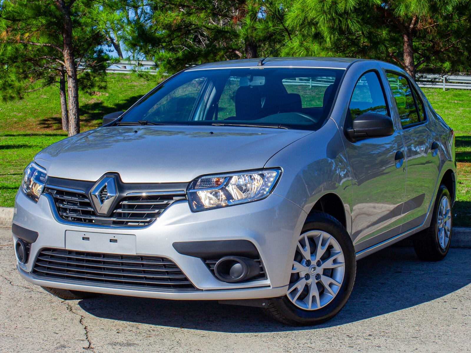 Renault Nuevo Logan Life 1.0 Ex. Full | Permuta / Financia 