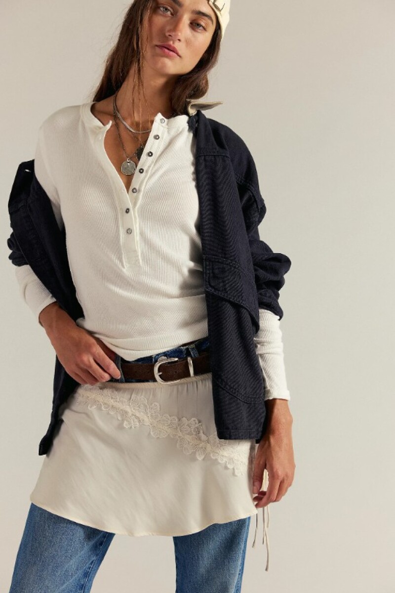 CAMISETA JAMIE Marfil