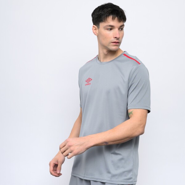 REMERA BOLT Umbro Hombre 054