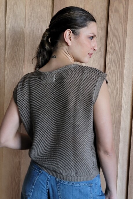 Musculosa Pesca Tostado