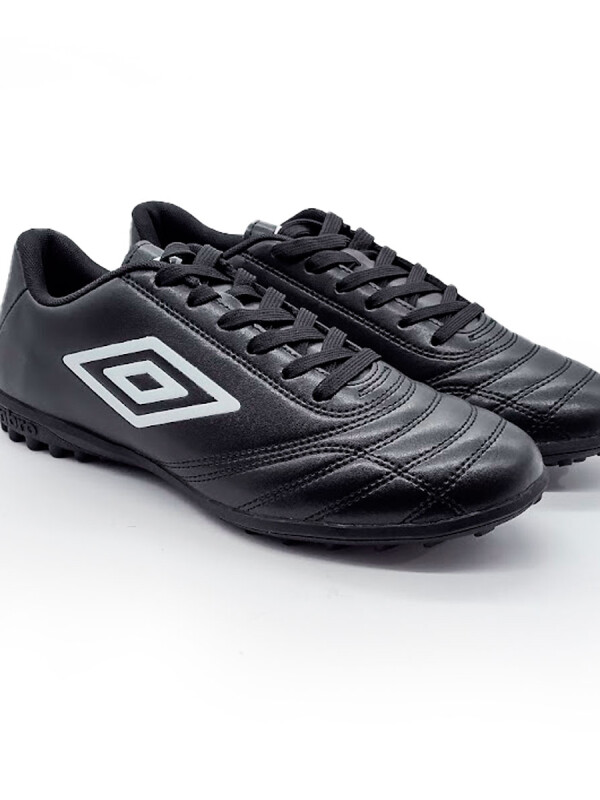 Calzado Classic II TF Umbro Hombre 029