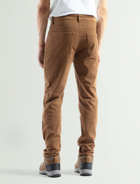 Pantalon de Pana Clasico Velvet Largo 32 Camel