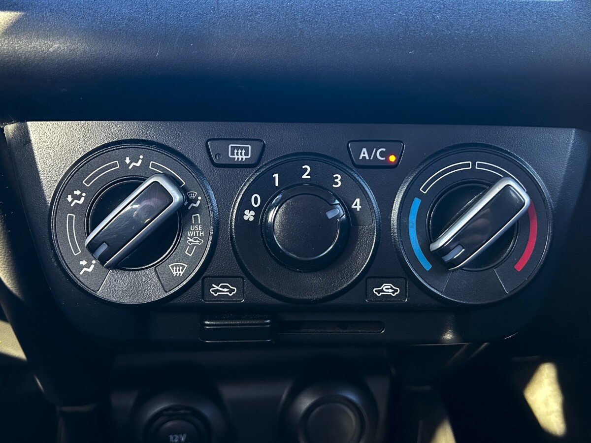 Suzuki Swift GL 2021 EXCELENTE ESTADO! | Permuta / Financia Suzuki Swift GL 2021 EXCELENTE ESTADO! | Permuta / Financia