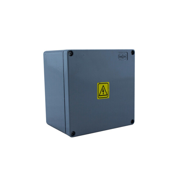 Caja de aluminio inyectado IP65 100 x 100 x 100mm CO7111