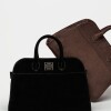 Cartera de Mano The Roots En Cuero Gamuza Negro