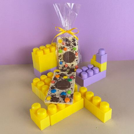 TABLETA COLORES Chocolate Blanco 31 % con Cookies - ( Sin TACC ) TABLETA COLORES Chocolate Blanco 31 % con Cookies - ( Sin TACC )