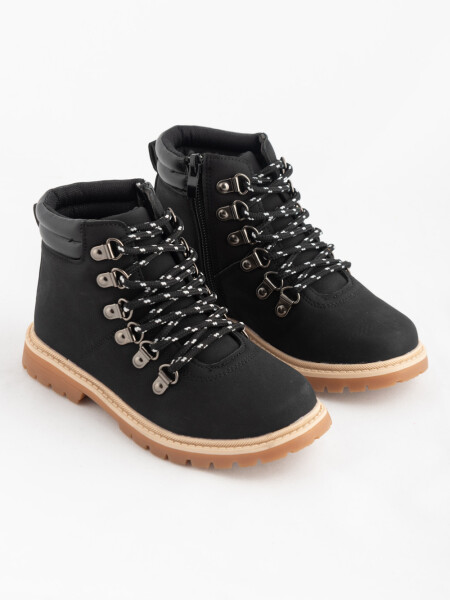 Bota acordonada Negro