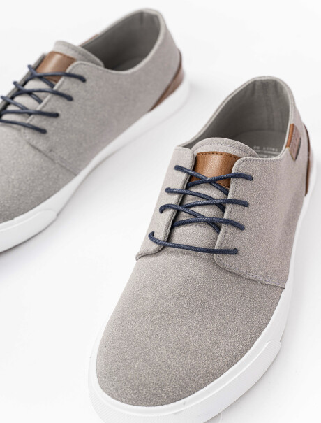 Zapatilla gamuza gris