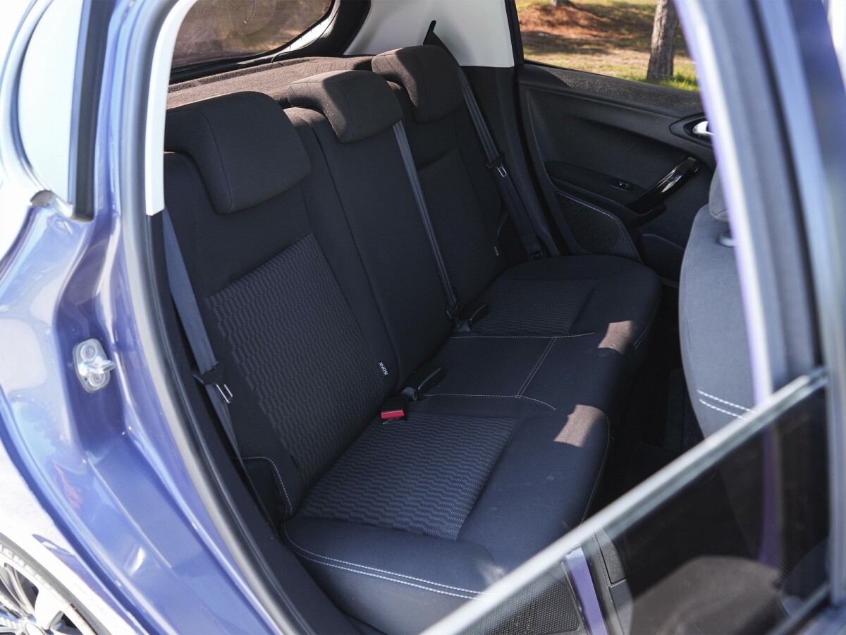 Peugeot 208 Active 1.2 Extra Full | Permuta / Financia Peugeot 208 Active 1.2 Extra Full | Permuta / Financia