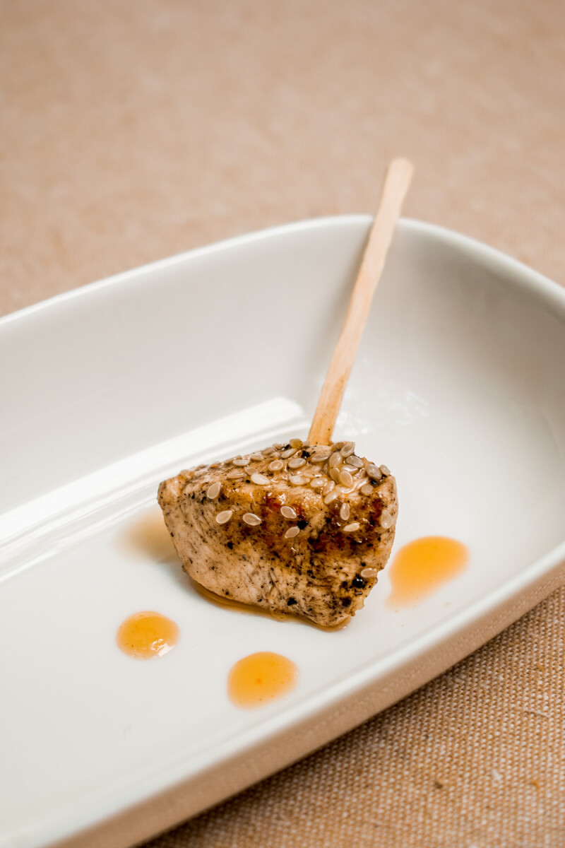 Pincho de cerdo a la mostaza y miel 