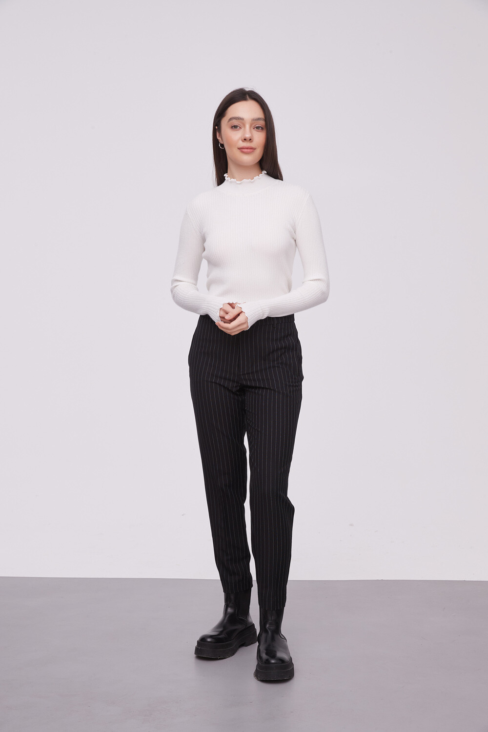 Pantalon Mager Negro